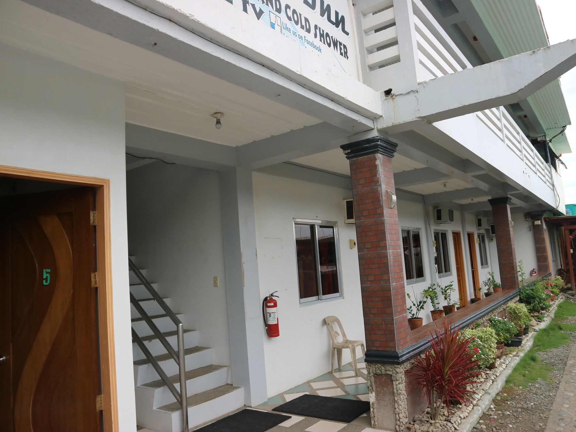 Pacific Waves Inn Балер Екстериор снимка