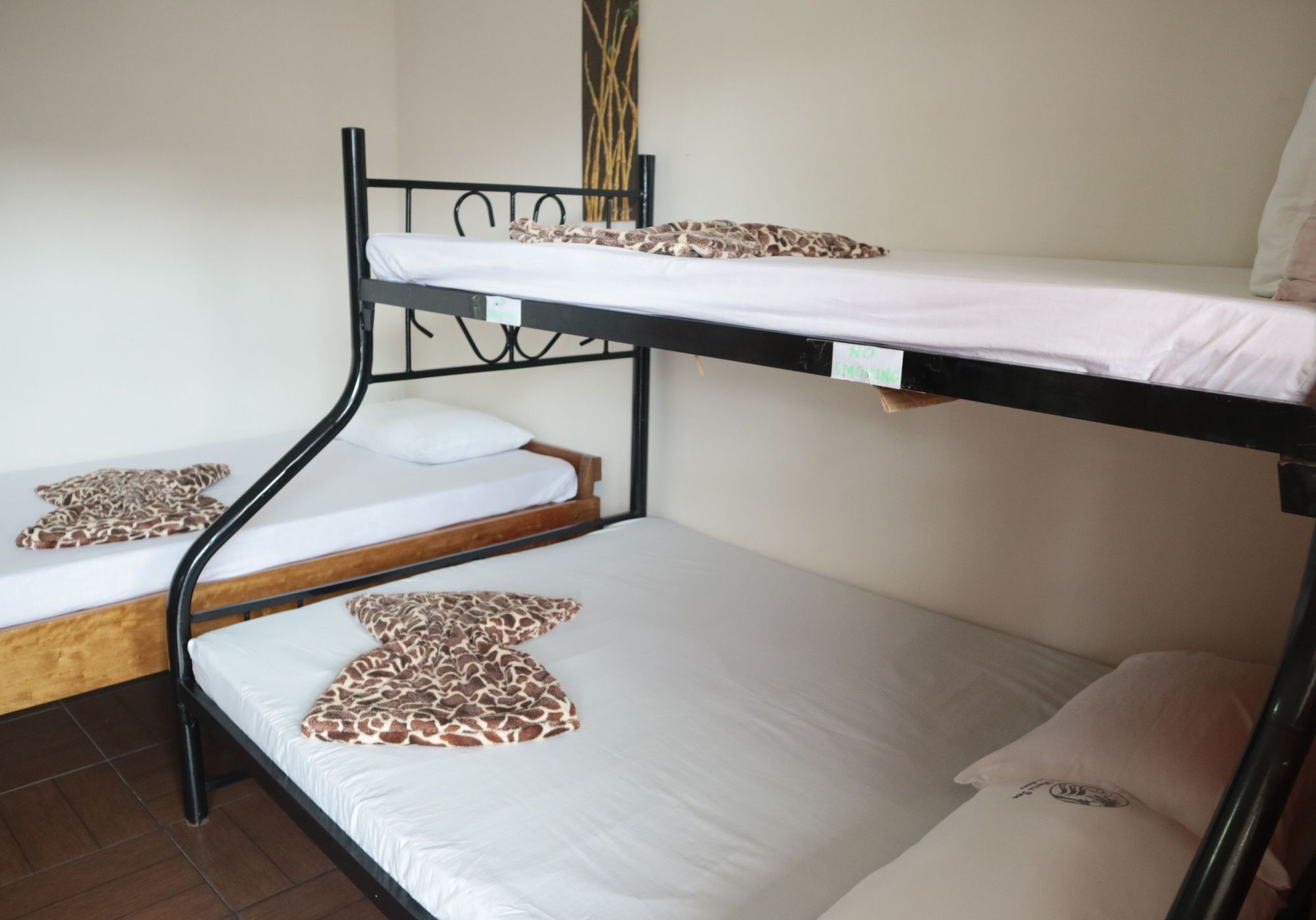 Pacific Waves Inn Балер Екстериор снимка